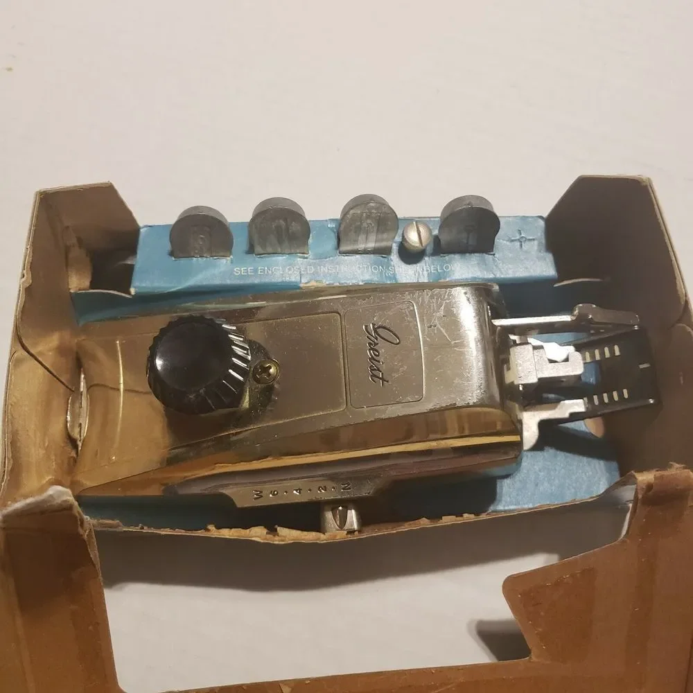 Greist Automatic Buttonholer‎ Style #1 Made in USA Sewing Accessory